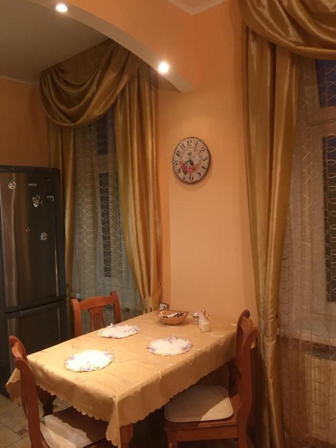 Margo Apartman Karlsbad Buitenkant foto