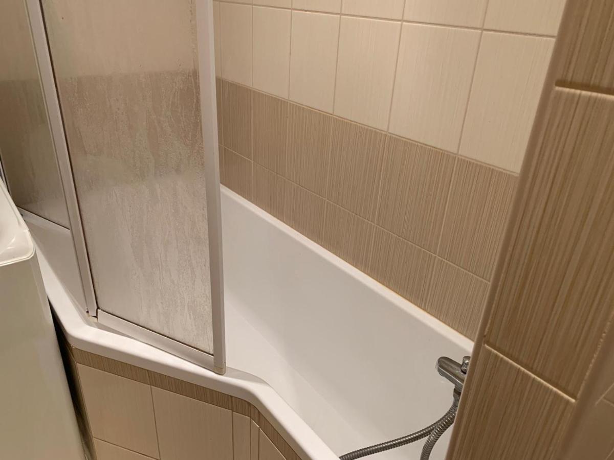 Margo Apartman Karlsbad Buitenkant foto