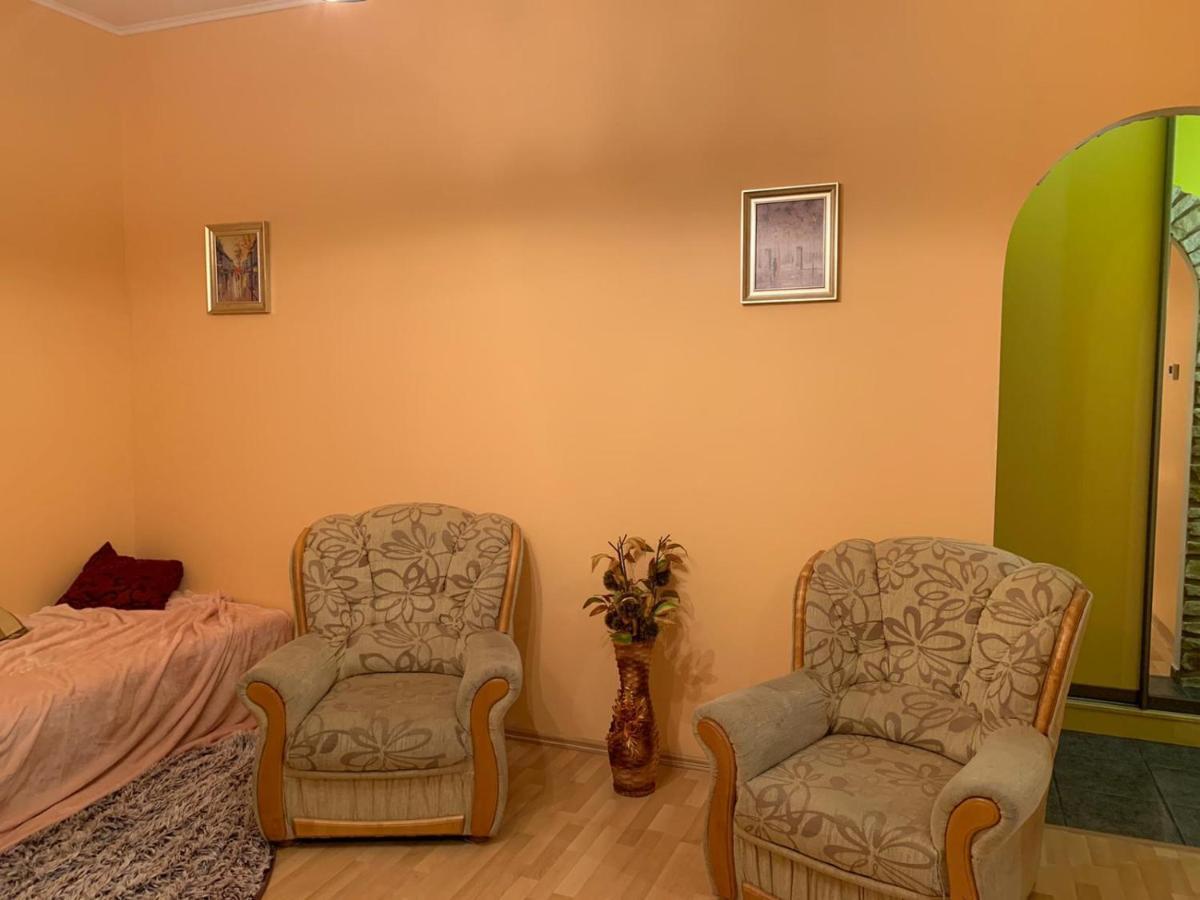 Margo Apartman Karlsbad Buitenkant foto
